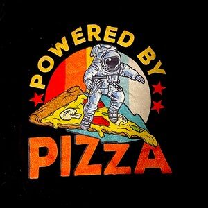 T-shirt Powered by Pizza medium black shirt